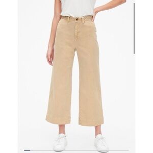 GAP Women's Wide-Leg Crop Jeans in Khaki
26in inseam